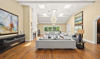 300 W Las Flores Ave, Arcadia, CA 91007
