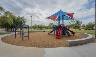 751 W SARAGOSA St, Chandler, AZ 85225