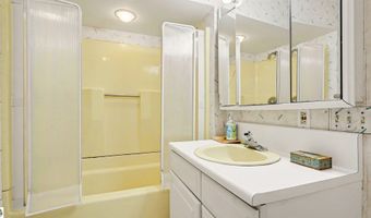 115 Golfside Dr, Alma, MI 48801