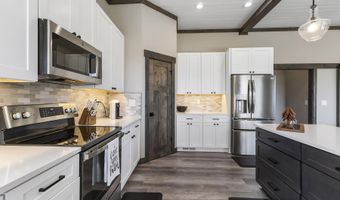 40 Bunker Ln, Blanchard, ID 83804