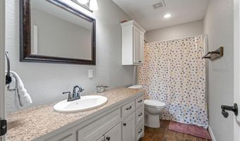 836 N Mountain Grove Rd, Alma, AR 72921