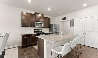 88 Auburn Crossing Dr, Auburn, GA 30011