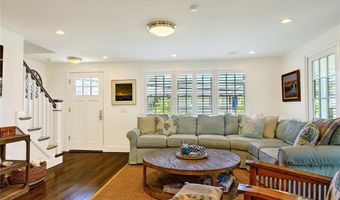 228 Bonnet Point Rd, Narragansett, RI 02882