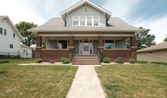 804 6th Ave, Alton, IA 51003