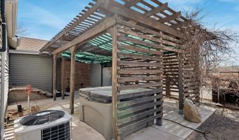325 Stock Ln, Fernley, NV 89408
