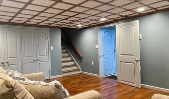 693 Edgewater Dr, Amherst, NY 14228