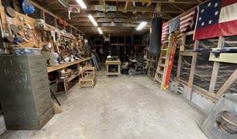 305 1st Pl SW, Arab, AL 35016