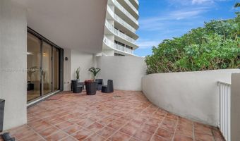 4000 Island Blvd L-2, Aventura, FL 33160