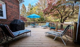 222 Shallowbrook Dr, Advance, NC 27006