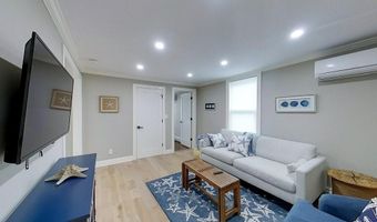 30 Prospect Hl 2, Newport, RI 02840