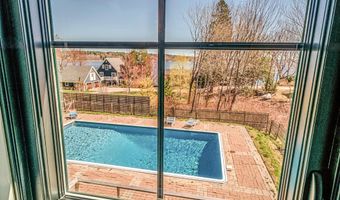 16 Cottage St, Belfast, ME 04915