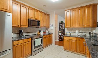 8 Whitecaps Ter, Barnegat, NJ 08005