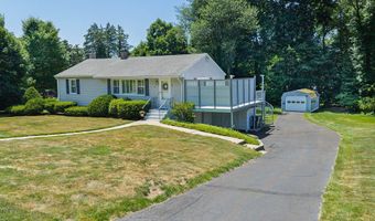 39 Green Hill Ln, Cheshire, CT 06410