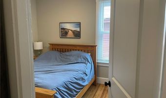35 Elm St B, Newport, RI 02840