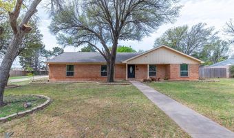 2138 Brook Hollow Dr, Abilene, TX 79605