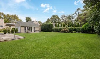 18 Central Ave, Amityville, NY 11701