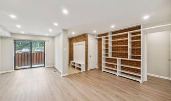 3437 SUMMIT Ct NE #3437, Washington, DC 20018