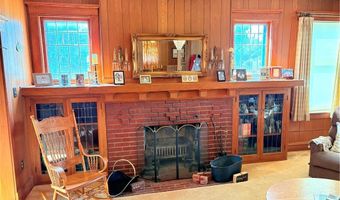 1404 S 8th St, Atchison, KS 66002