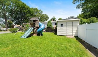 211 IROQUOIS ROAD Rd, Cumberland, RI 02864