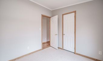 3 Windsor Dr, Alfred, ME 04002