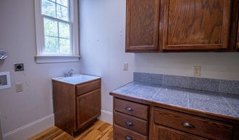 2492 Harbor View Rd, Camden, SC 29020