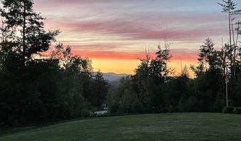 104 Champagne Cir, Campton, NH 03223