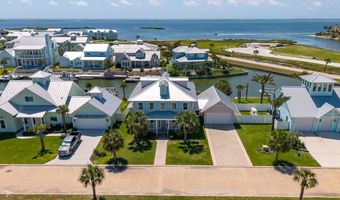 1009 Fiji Dr, Rockport, TX 78382