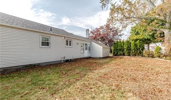 19 Coulters Rd, Cranston, RI 02920