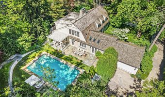 540 Rock Creek Dr, Ann Arbor, MI 48104