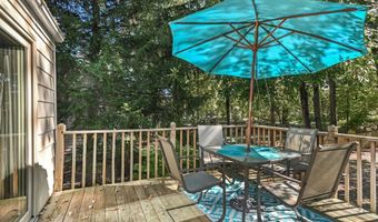 10265 Beaver Trl, Aurora, OH 44202