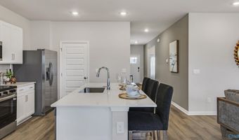 1305 Eidson St, Athens, AL 35611