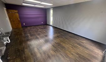 2500 W Broad 308, Athens, GA 30606