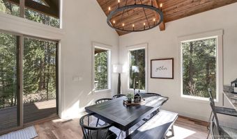 1 Caribou Pkwy, Cascade, ID 83611