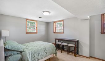 1310 20th St, Ames, IA 50010