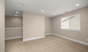 12425 SW SILVERTIP St, Beaverton, OR 97007