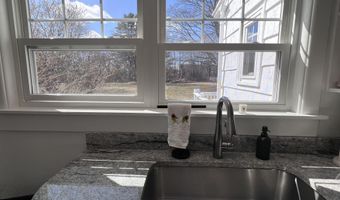 66 Howard St, Bangor, ME 04401