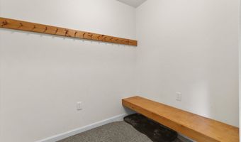 8 Panaway Dr, Campton, NH 03223