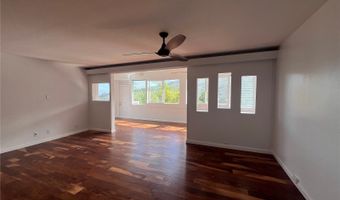 920 Leighton St, Honolulu, HI 96821