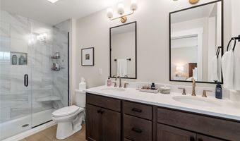 2302 SW Parkway Ln, Ankeny, IA 50023
