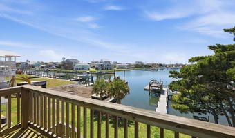 147 Bayview Blvd, Atlantic Beach, NC 28512