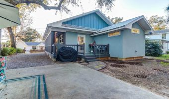 305 Ballentine St, Bay St. Louis, MS 39520