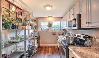 571 Spring St, Newport, RI 02840