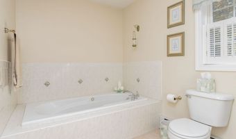 104 N. Mason Rd, Brookline, NH 03033