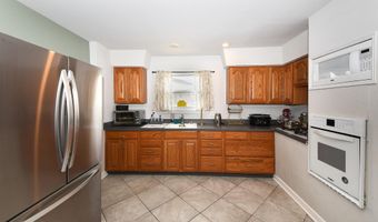 3629 WHITEHALL Ln, Philadelphia, PA 19114