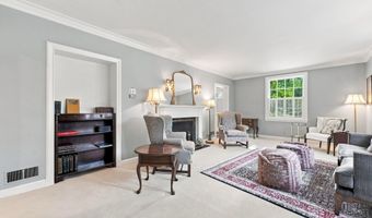 1011 Midway Dr, Auburn, IN 46706
