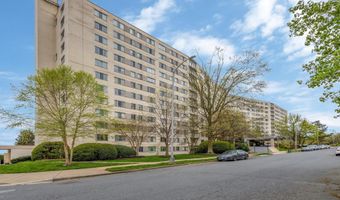 1200 N NASH St 811, Arlington, VA 22209