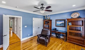 821 E Golden View Ln, Boiling Springs, SC 29316