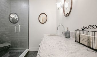 75 Lakeview Dr, Allentown, NJ 08501
