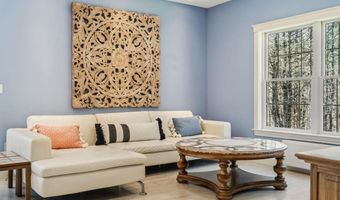 1026 Essex St, Bangor, ME 04401
