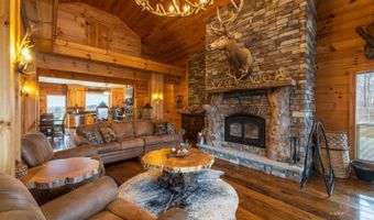 18999 River Rd, Athens, OH 45701